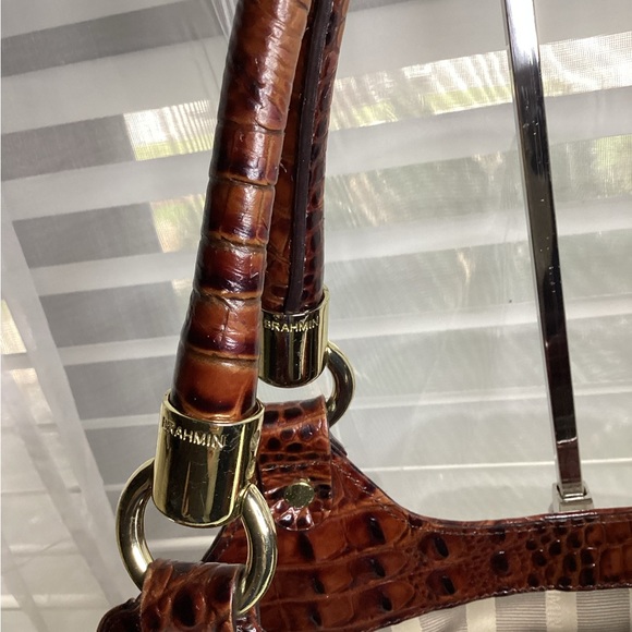 Sold! Authentic Brahmin bag with matching wallet - Picture 5 of 14